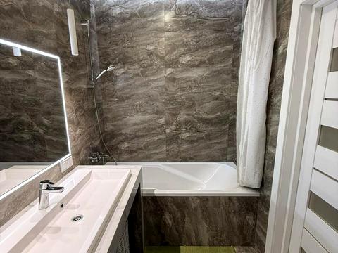 квартира по адресу Ивана Пулюя ул., 40/15