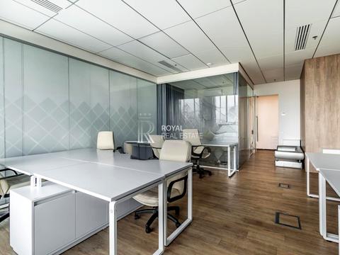 комерційна за адресою Михайла Грушевського вул., 9