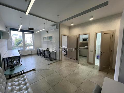 коммерческая по адресу Жилянская ул., 68