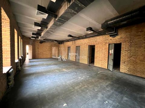 комерційна за адресою Прорізна вул., 9