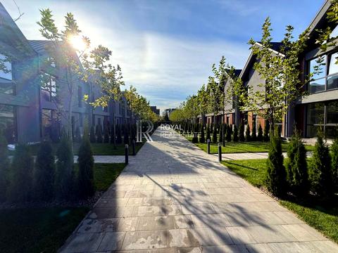 дом по адресу Евгения Патона ул., 15