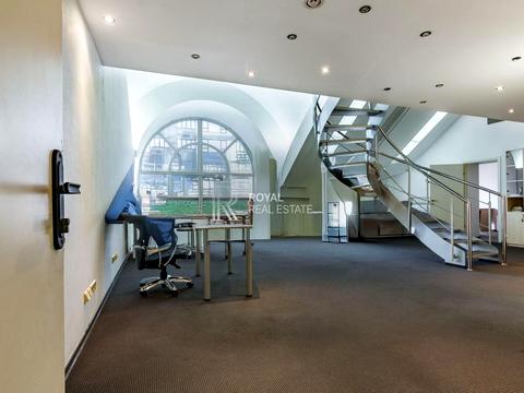 комерційна за адресою Левка Лук'яненка вул. (Маршала Тимошенка), 29