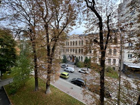 коммерческая по адресу Ивана Франко ул., 26