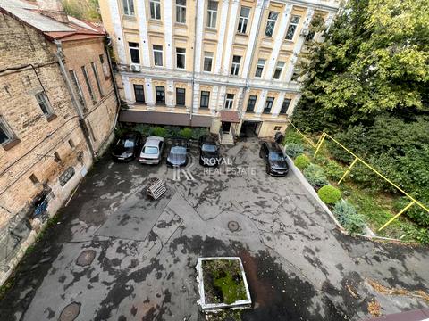 коммерческая по адресу Ивана Франко ул., 26