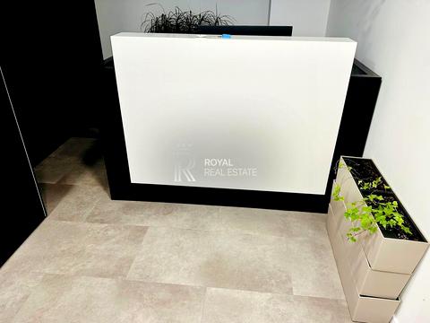 комерційна за адресою Спортивна пл., 3