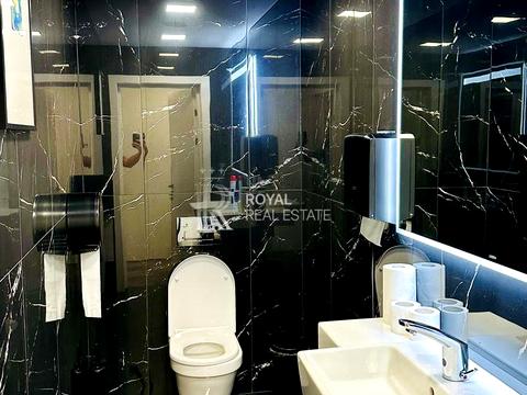 комерційна за адресою Спортивна пл., 3