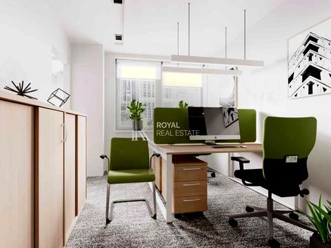 комерційна за адресою Спортивна пл., 3