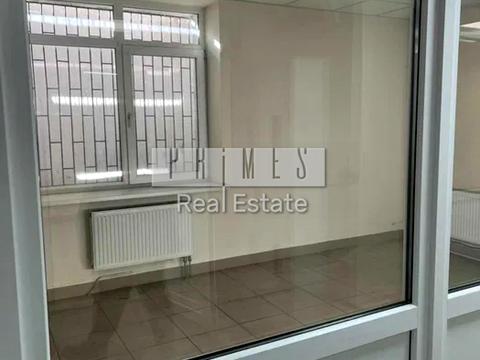 комерційна за адресою Голосіївська вул., 13-Б