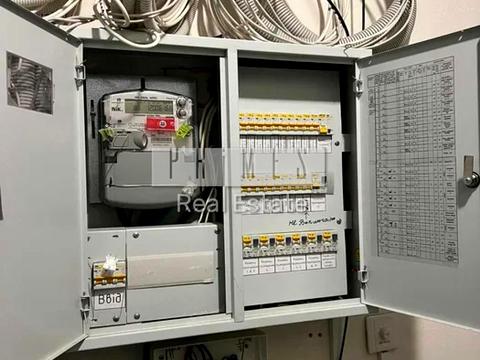 комерційна за адресою Голосіївська вул., 13-Б