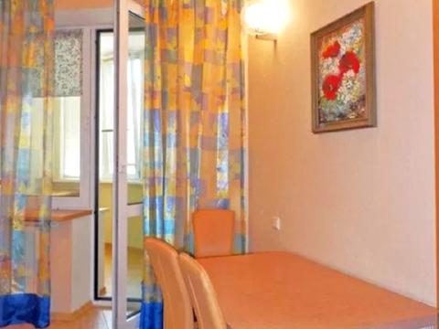 квартира за адресою Київ, Володимира Івасюка просп. (Героїв Сталінграду), 8