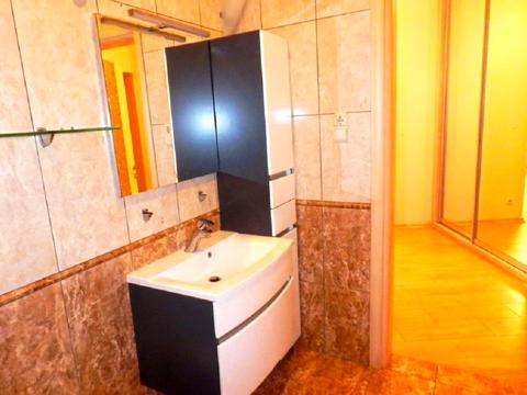 квартира за адресою Київ, Володимира Івасюка просп. (Героїв Сталінграду), 8