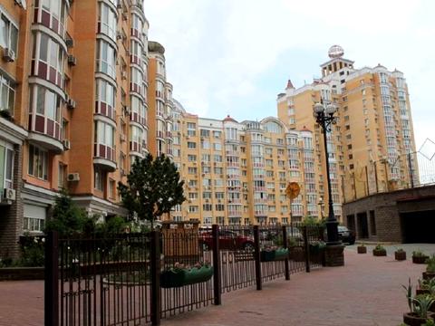 квартира за адресою Київ, Володимира Івасюка просп. (Героїв Сталінграду), 8