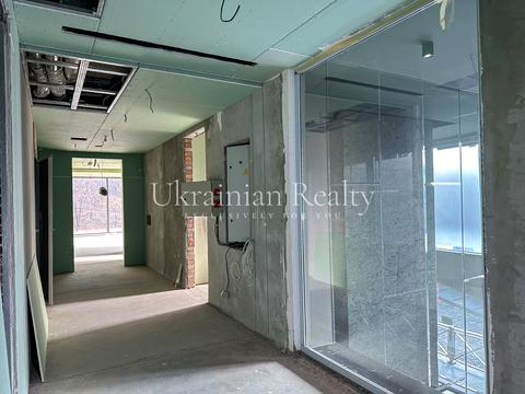 комерційна за адресою Редутна вул., 65/71