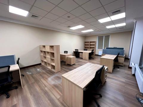 комерційна за адресою Київ, Казарменна вул. (Григорія Андрющенка), 4