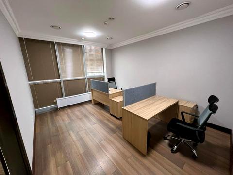 комерційна за адресою Київ, Казарменна вул. (Григорія Андрющенка), 4