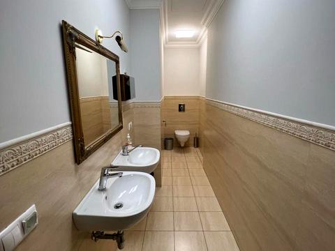 комерційна за адресою Київ, Казарменна вул. (Григорія Андрющенка), 4