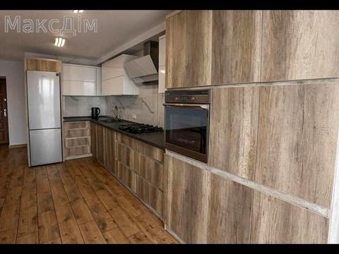 квартира за адресою Крушельницької вул., 1-А