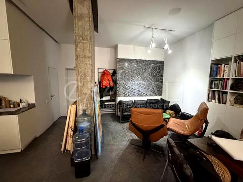 комерційна за адресою Антоновича вул. (Горького), 44