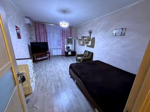 квартира за адресою Сергія Данченка вул., 3