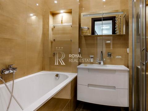 квартира за адресою Андрія Верхогляда вул. (Михайла Драгомирова), 20