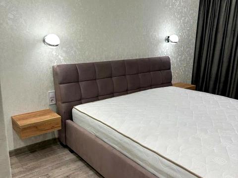 квартира по адресу Олександра Олеся ул., 10