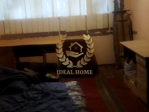 комерційна за адресою Пономарьова вул., 2/2