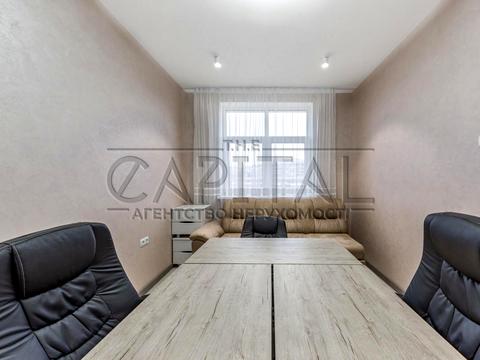 комерційна за адресою Саперне Поле вул., 12