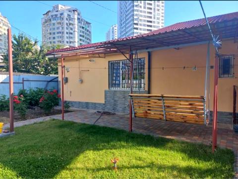 будинок за адресою Люстдорфська дор. (Черноморская), 27/37