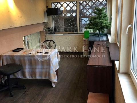 комерційна за адресою Леоніда Каденюка просп. (Юрія Гагаріна), 5/2