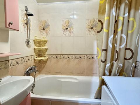 квартира за адресою Небесної Сотні просп. (Маршала Жукова), 8