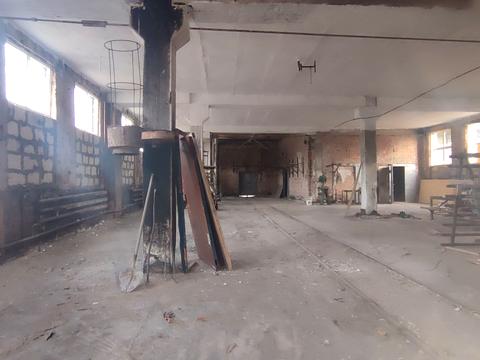 комерційна за адресою Індустріальна вул., 11Б