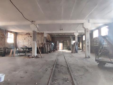 комерційна за адресою Індустріальна вул., 11Б