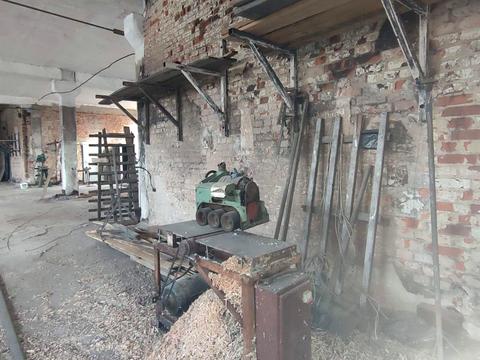 комерційна за адресою Індустріальна вул., 11Б