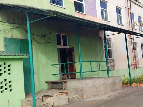 комерційна за адресою Індустріальна вул., 11Б