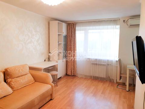 квартира за адресою Харків, Льва Ландау просп. (50-річчя СРСР), 44