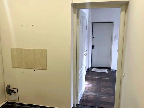 комерційна за адресою Лабораторна вул., 37/33