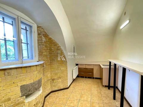 коммерческая по адресу Рыбальская, 1