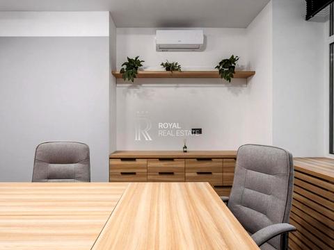 комерційна за адресою Євгена Чикаленка вул. (Пушкінська), 20