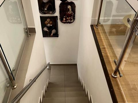 коммерческая по адресу Леси Украинки бульв., 20/22