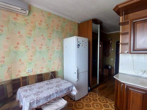 квартира за адресою Небесної Сотні просп. (Маршала Жукова), 12