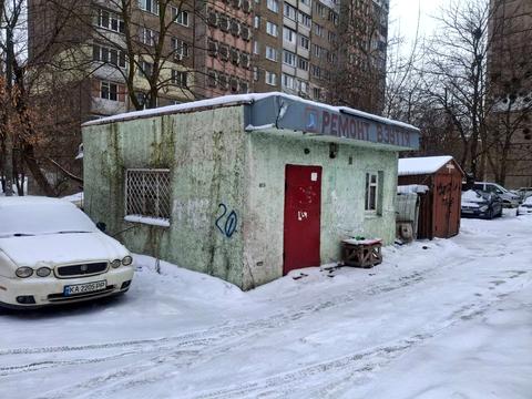 комерційна за адресою Київ, Вахтанга Кікабідзе вул. (Булгакова), 3