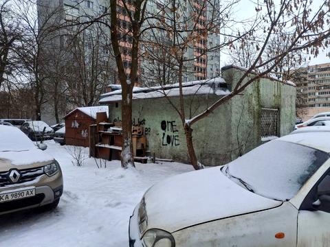 комерційна за адресою Київ, Вахтанга Кікабідзе вул. (Булгакова), 3