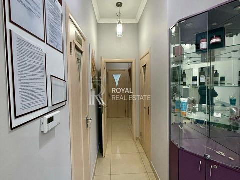 комерційна за адресою В'ячеслава Чорновола вул., 27