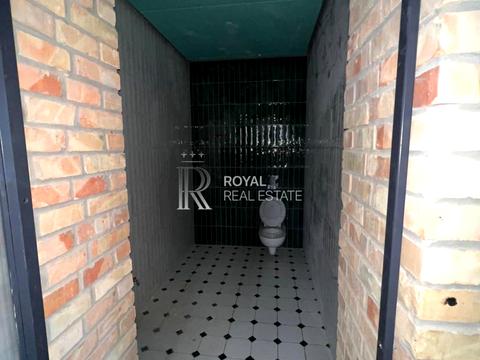 комерційна за адресою Прорізна вул., 9