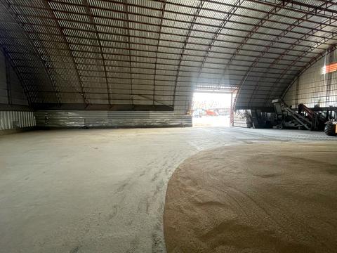 коммерческая по адресу Юрия Кондратюка ул. (Комунарівська), 257