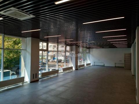 комерційна за адресою Лєскова вул., 9