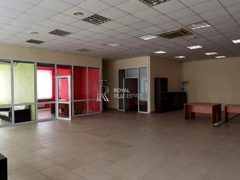 комерційна за адресою Межигірського Спаса вул., 17