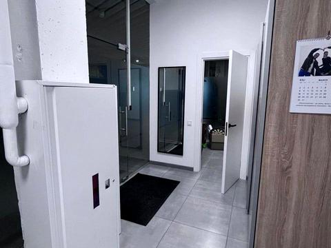 коммерческая по адресу Героев Полка "Азов ул. (Малиновского маршала), 12