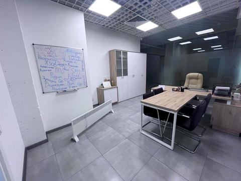 коммерческая по адресу Героев Полка "Азов ул. (Малиновского маршала), 12