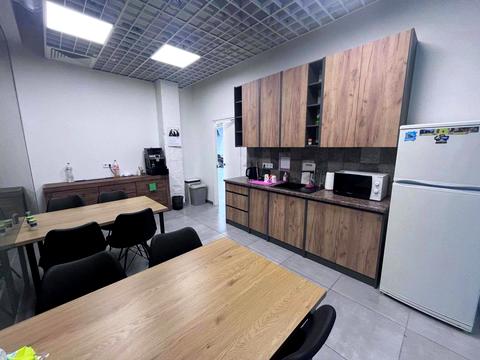 коммерческая по адресу Героев Полка "Азов ул. (Малиновского маршала), 12